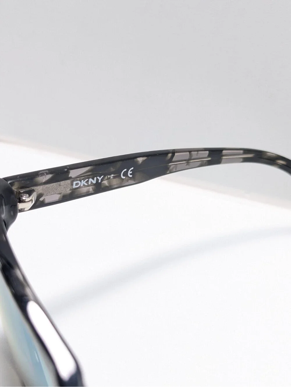 Dkny dy4139 gray